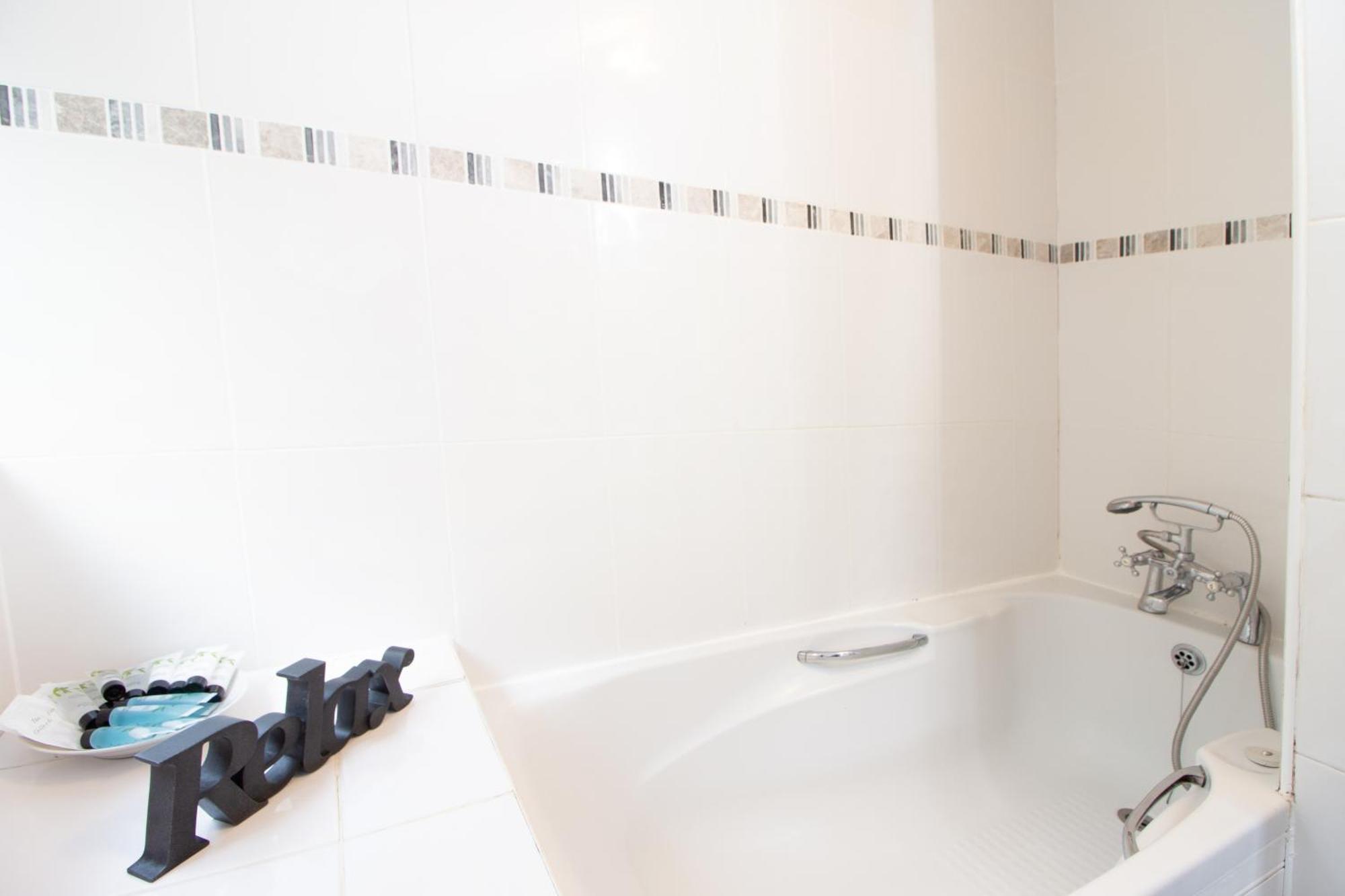 Raleigh Gf - Ground Floor 1 Bed Georgian Flat In The City Centre Free Parking And Wifi Exeter Kültér fotó